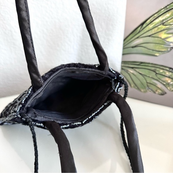 Vintage Velvet Beaded Purse - Picture 3 of 8